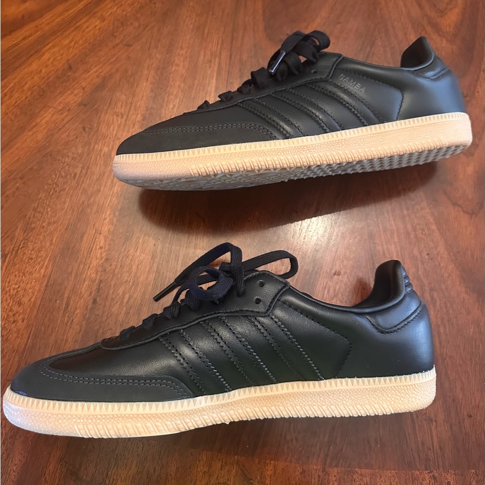 Adidas Samba OG Sneakers with Gum Sole M6/W7 Core black/Core black/Carbon NEW
